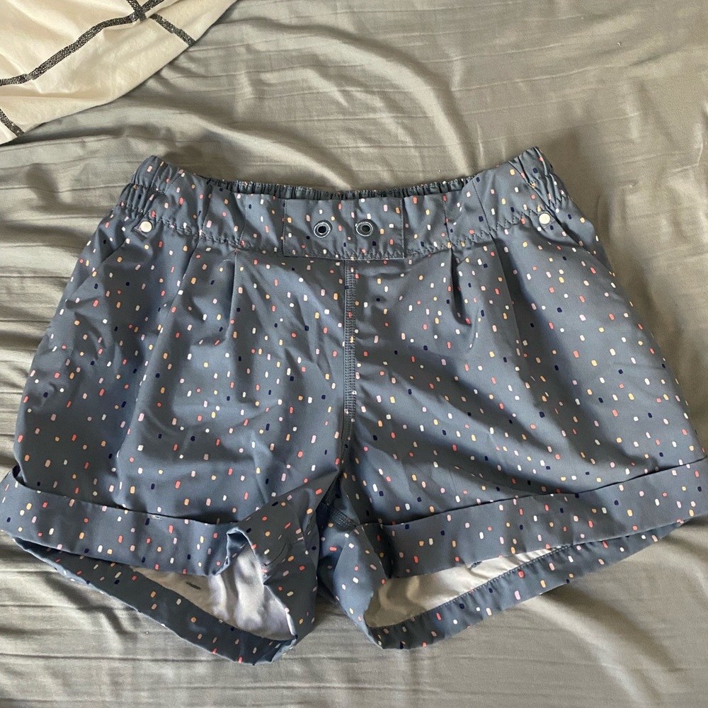 Lululemon | Spring Break Away Shorts
